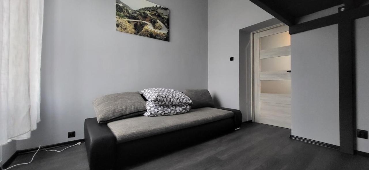 Apartament Pod Wieza Apartman Piotrków Trybunalski Kültér fotó